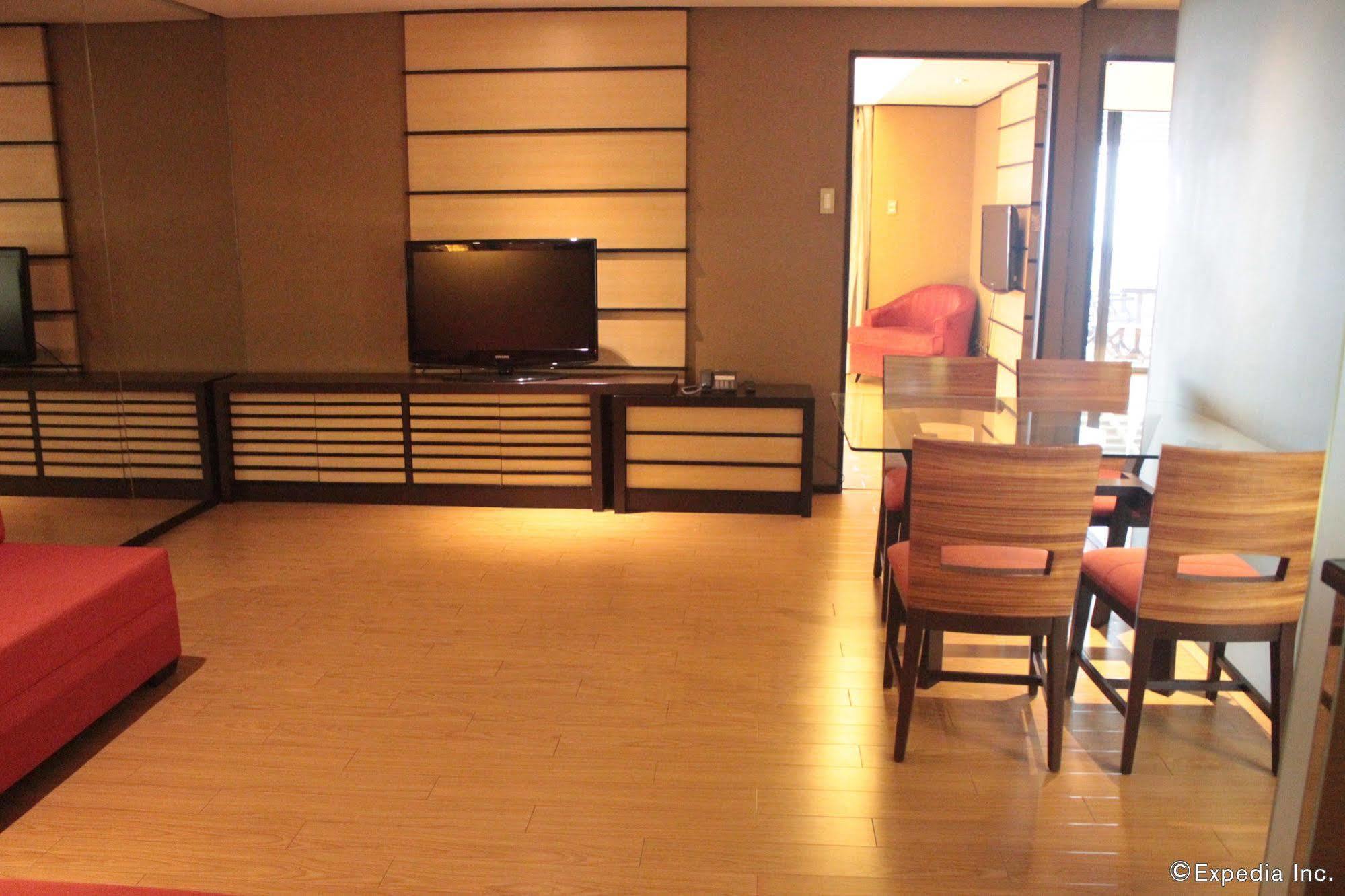 Soleste Suites Quezon City Exterior foto