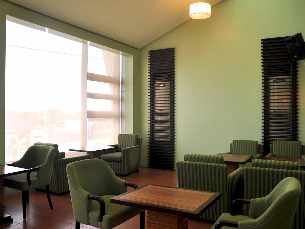 Soleste Suites Quezon City Exterior foto