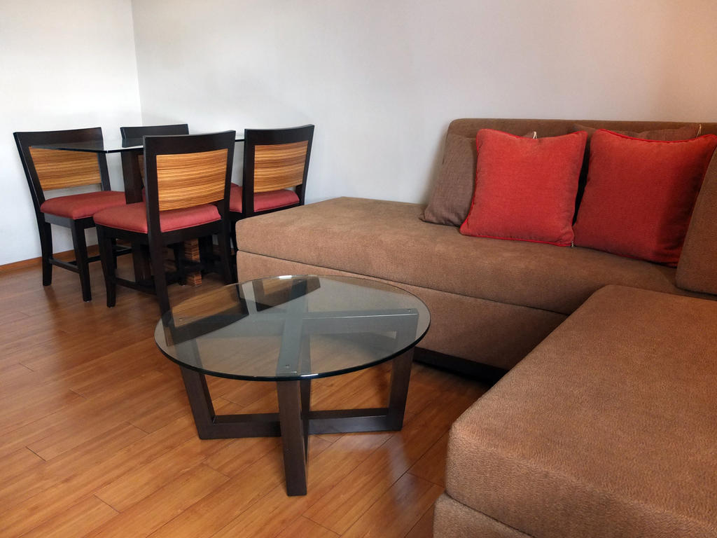 Soleste Suites Quezon City Exterior foto